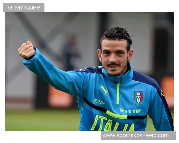 弗洛伦齐加盟意大利七人制国王联赛新军宣布退役后再度出战引发关注 弗洛伦齐加盟意大利七人制国王联赛新军宣布退役后再度出战引发关注